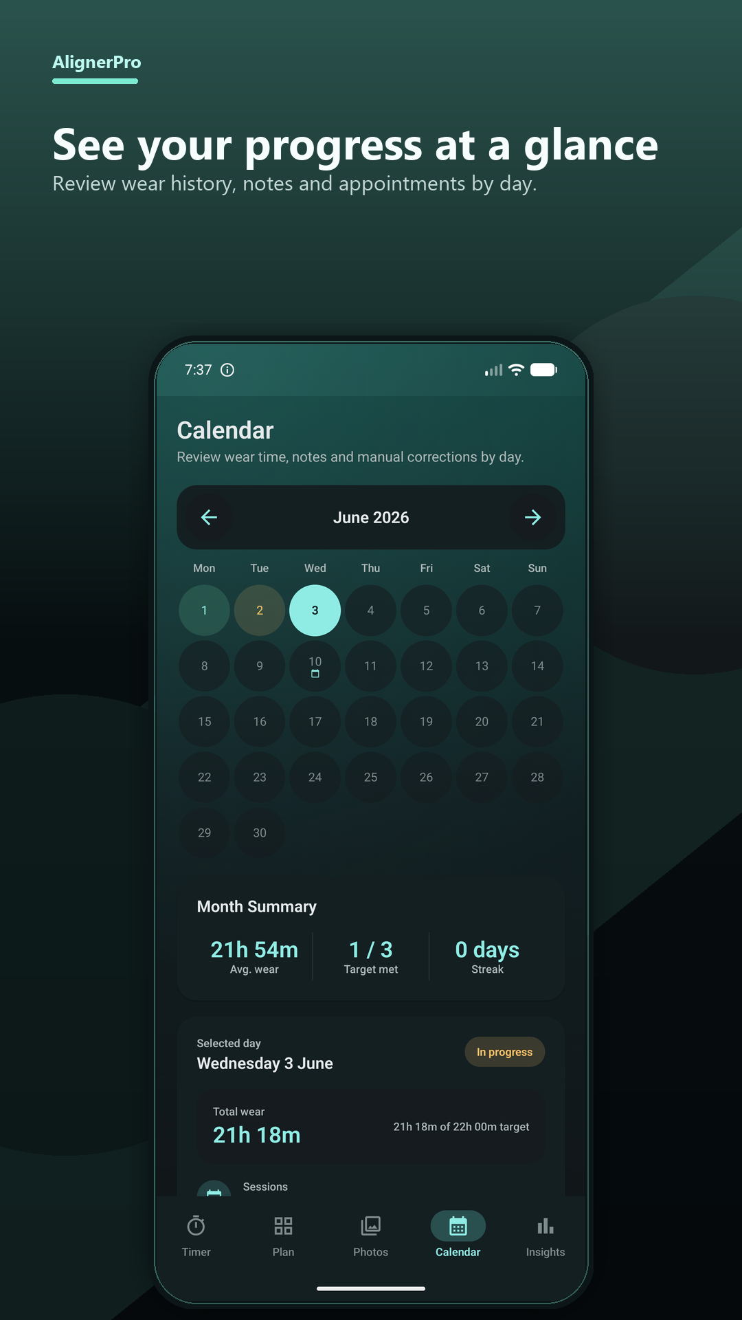 AlignerPro aligner calendar screen showing wear history, notes and appointments by day